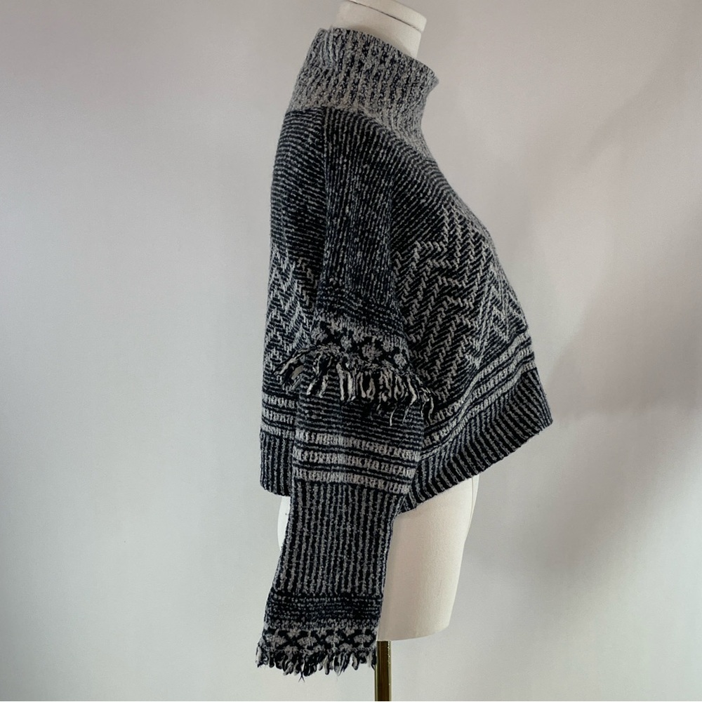 Club Monaco Fringe Turtleneck Sweater, L - Picture 5 of 10